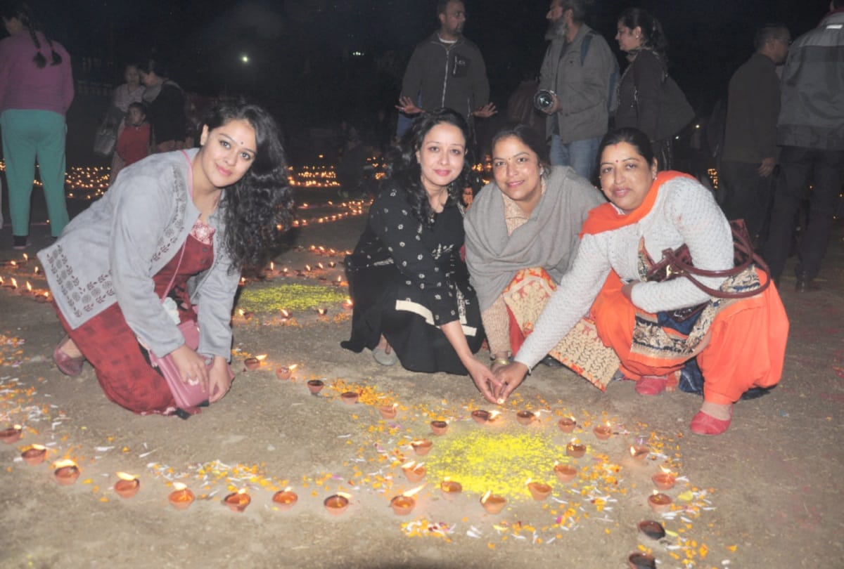 Kullu glossed with the light of 15 thousand lamps in Kullu