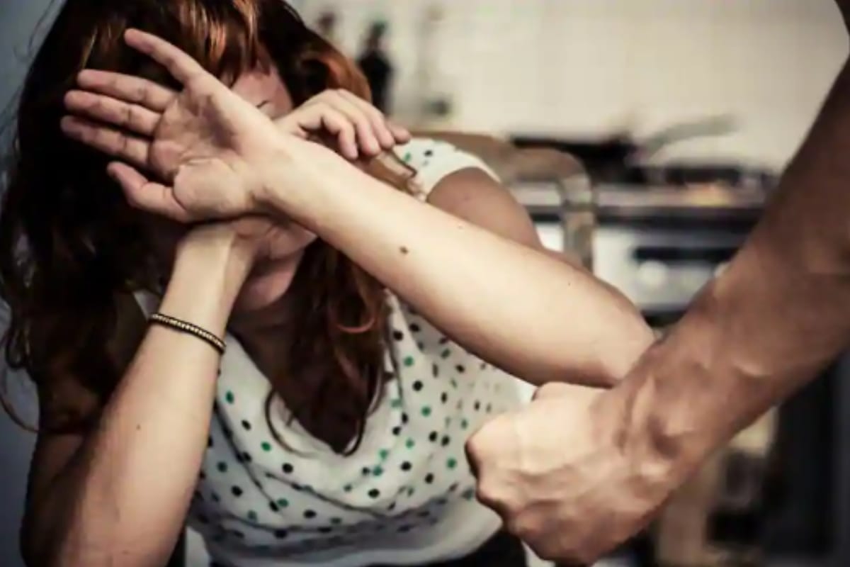 Women suffering from depression due domestic violence shocking disclosure in meerut Counciling