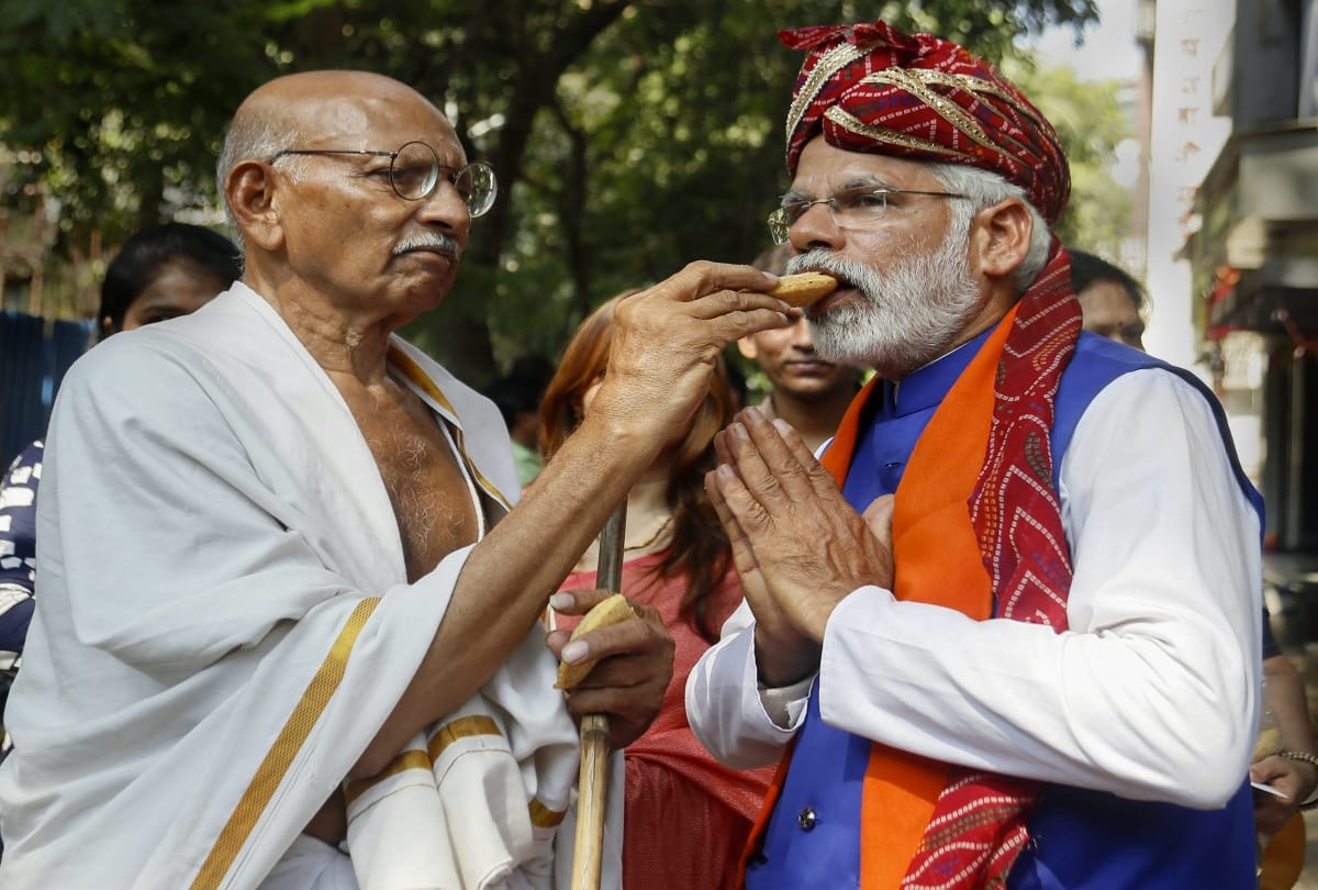 people involved in celebration of diwali, general-special all showed festival colors this way