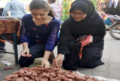 Muslim women burnt deep in Morarabad
