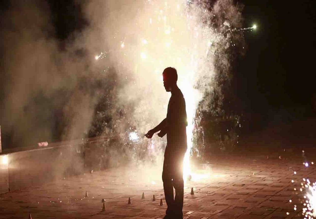 know These things Before Burning Crackers