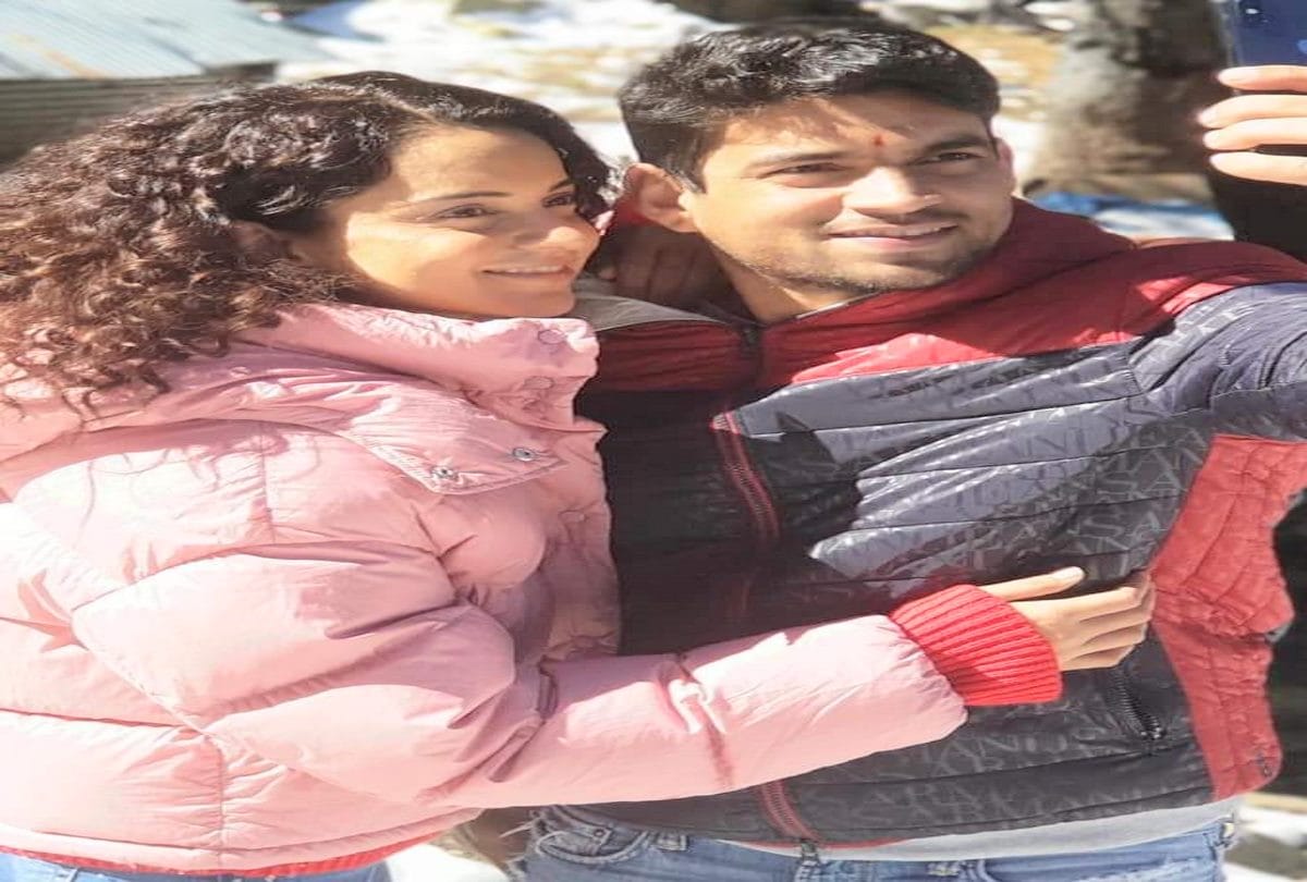 Bollywood queen Kangana Ranaut reached manali for Diwali