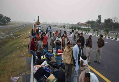 Road accident in Agra Lucknow expressway, one died
