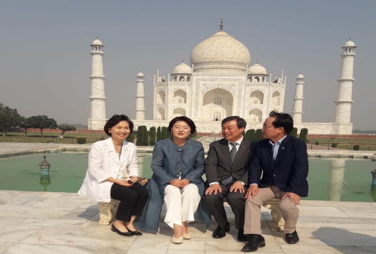 South Korean first lady Kim Jung visit to Taj Mahal