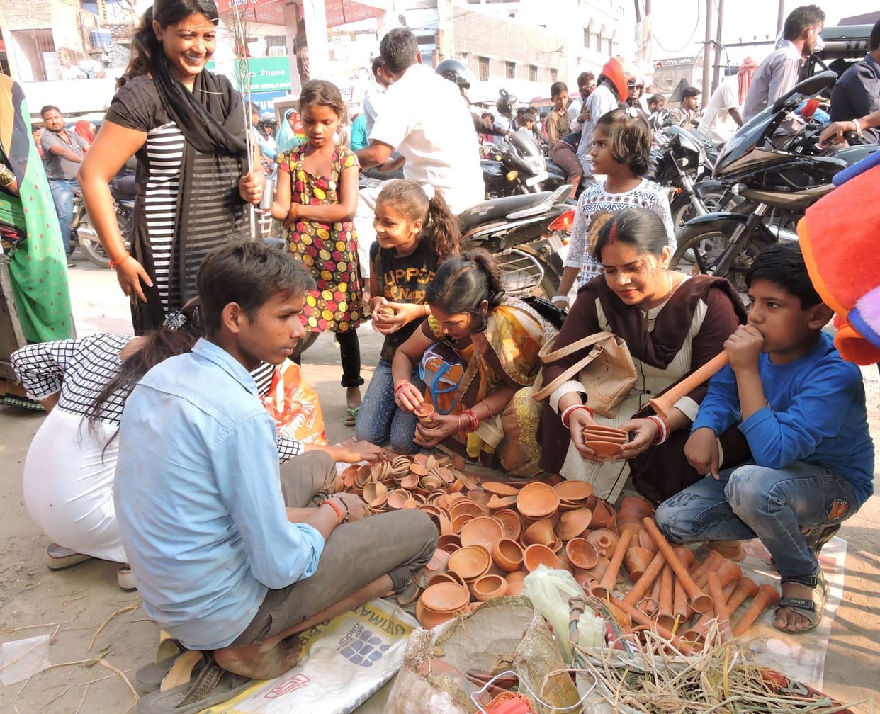 निर्विघ्न दिवाली के लिए प्रशासन मुस्तैद