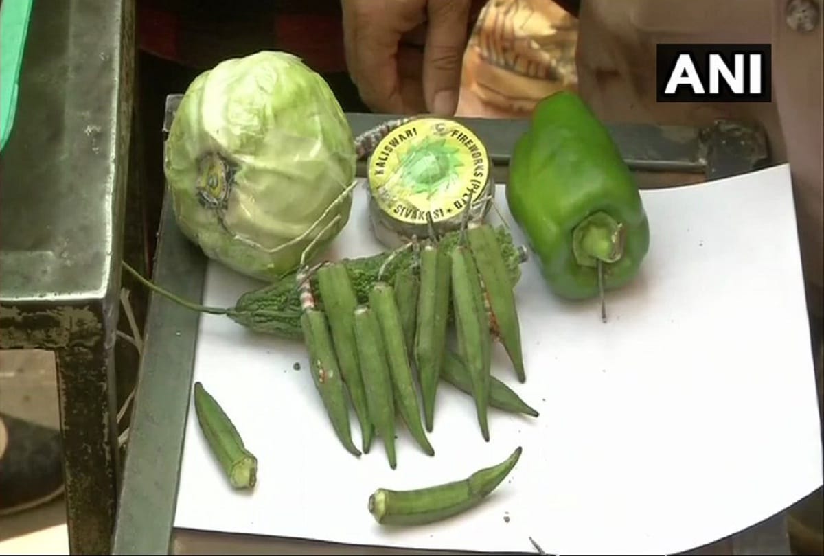 Sadar Bazar Welfare Association is staging a protest against the SC order on green crackers