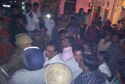 controversy of two groups in Aligarh of uttar pradesh