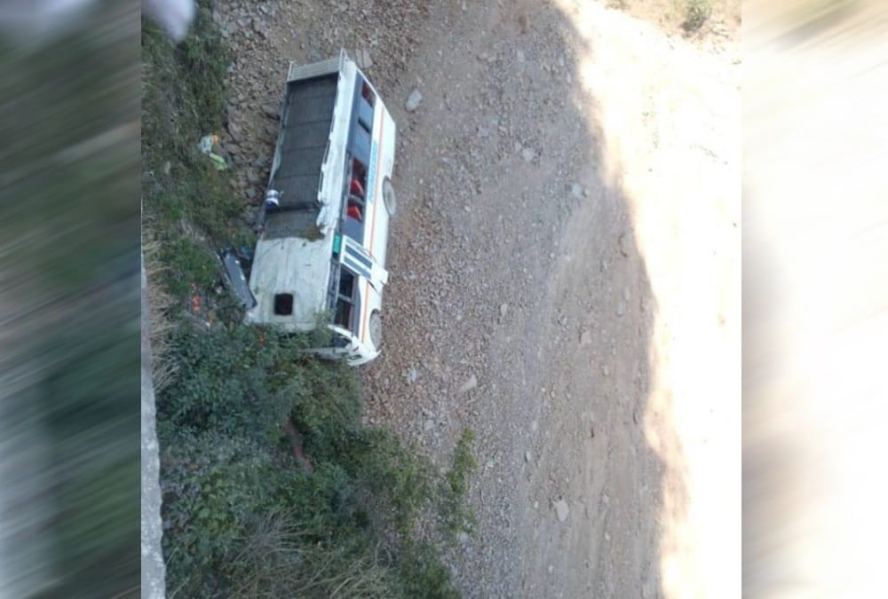 Bus fell into a ditch in Indonesia 27 pilgrims died and 39 got injured