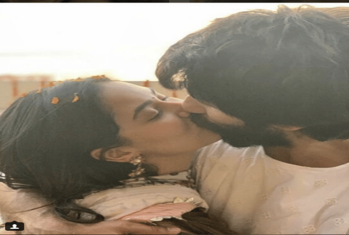 Shahid Kapoor and Meera celebrate Diwali differently