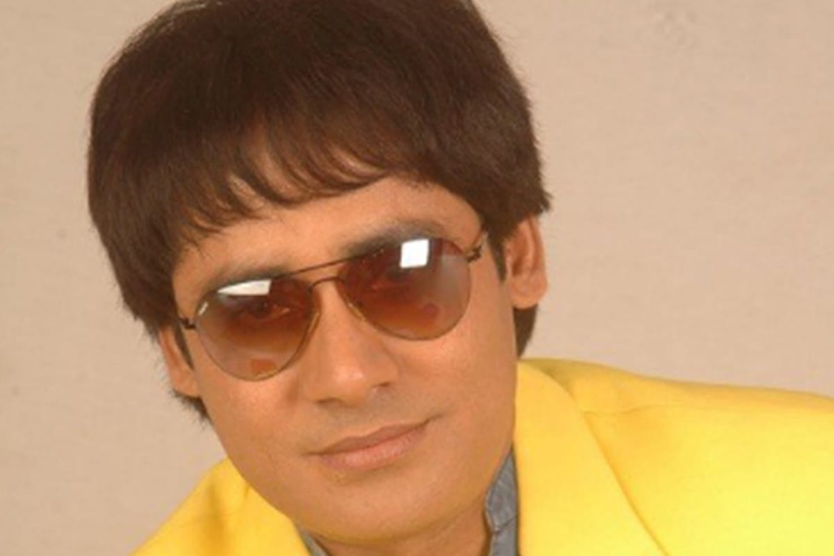firing at Folk Singer Chhaila Bihari home on diwali and police is doing investigation