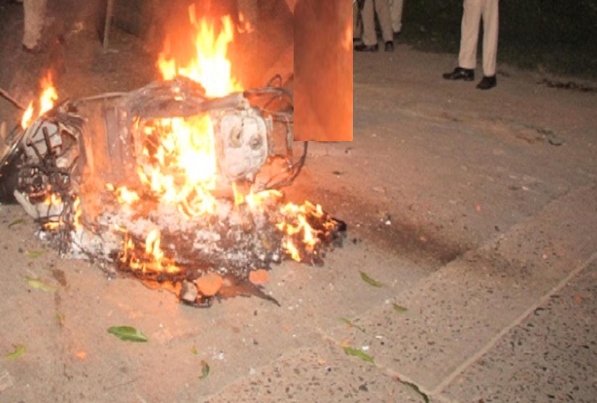 75 Honda Scooties gutted in fire at kangra himachal