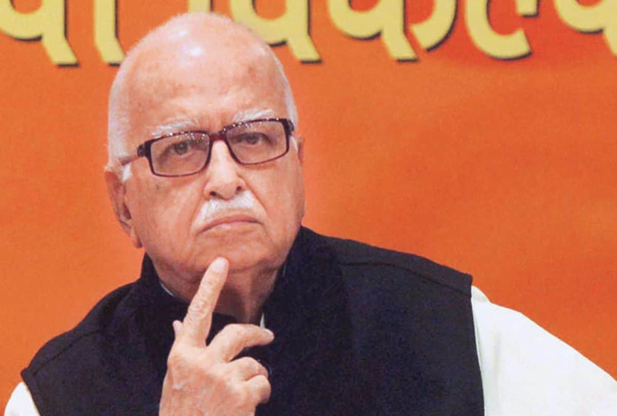 Lal Krishna Advani watched Nawazuddin Siddiqui film Thackeray with Goa Governor Mridula Sinha