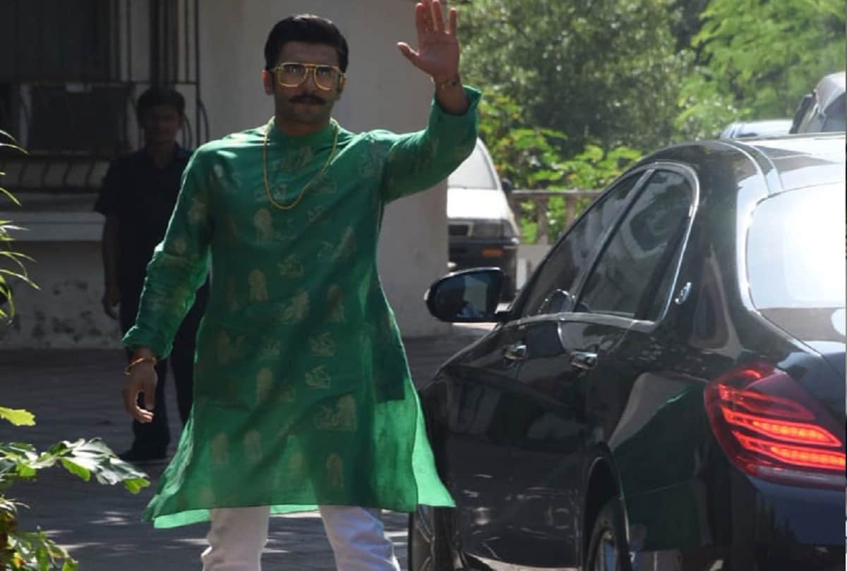 deepveer arrives at sanjay leela bhansali to invite their marrige