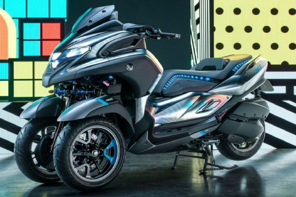 Yamaha launched 300cc 3ct scooter in EICMA motor show 2018