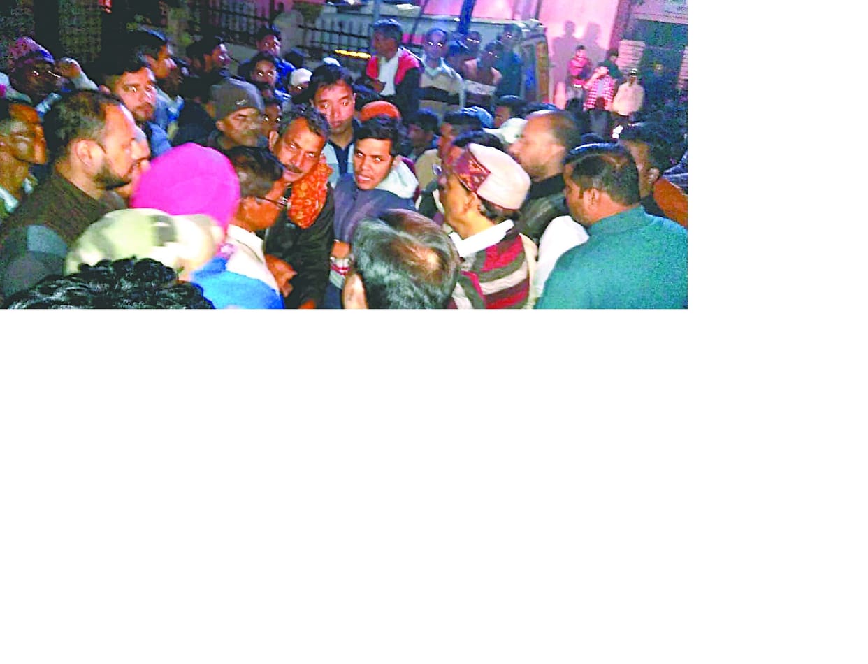 leopard pounced onto students, one died in melee
