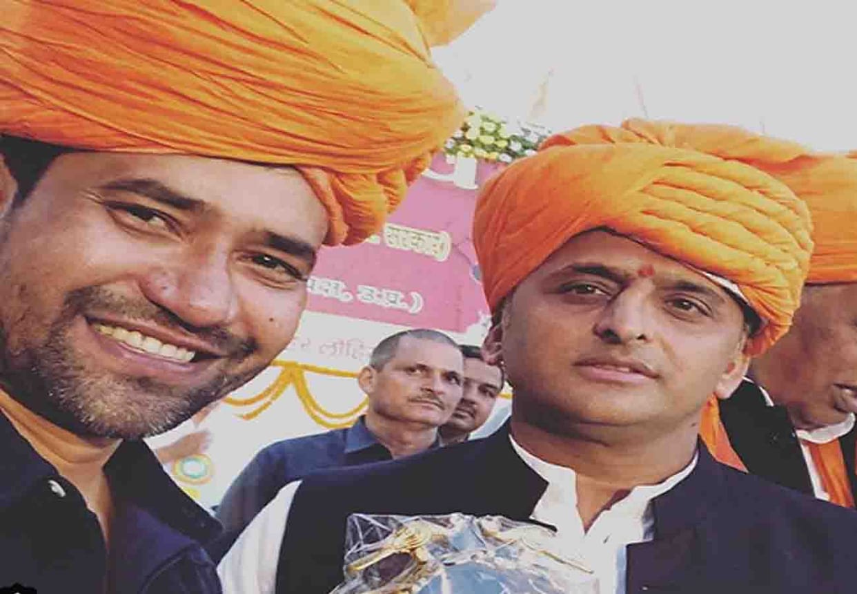BJP candiadate Dinesh lal yadav Nirahua profile loksabha election 2019