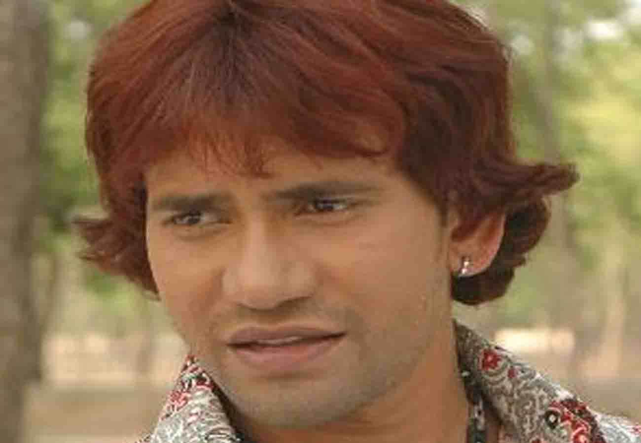 khesari lal yadav 'Dui Rupee' to pawan singh 'Babuni Tere Rang Mein', Bhojpuri Holi special