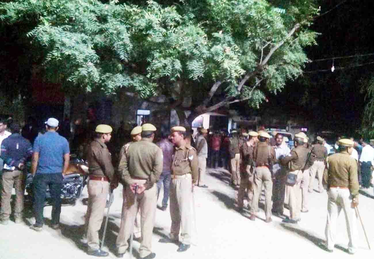 Youngman death in police lockup at kanpur