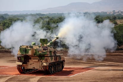 k-9 vjra m77 hovitzer Indias position on Pakistan and China border will be stronger