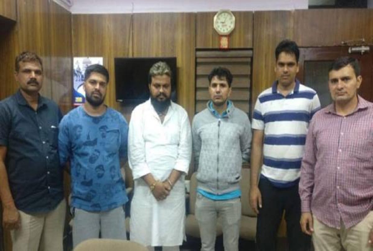 A day before Diwali  kidnapped businessman rescued by police, 2 criminals arrested