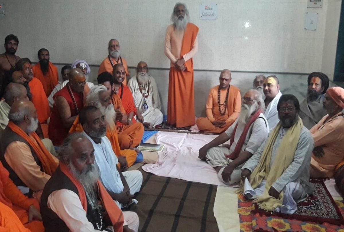 Saints warns Narendra Modi government over Ram Mandir issue in vrindavan