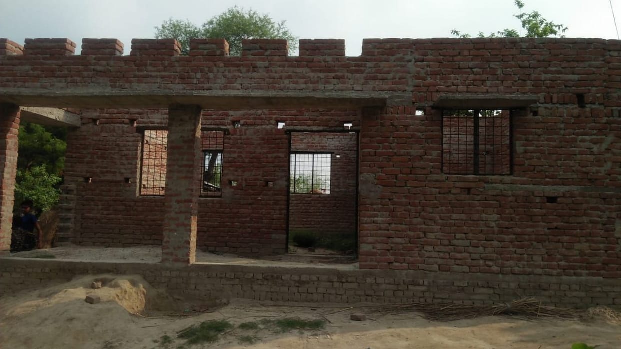 प्रधानमंत्री आवासों के लिए तय नहीं हुई गृह प्रवेश की तिथि