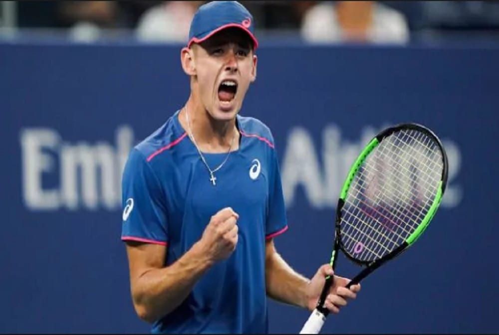 A. De Minaur baets J. Munar in semi final, and face S. Tsitsipas at next gen atp finals 2018