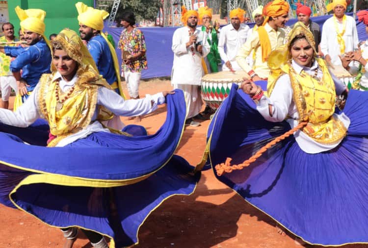 From Kashmir to Kanyakumari All India Art & Culture Displayed in Craft Mela in Kalagram Chandigarh