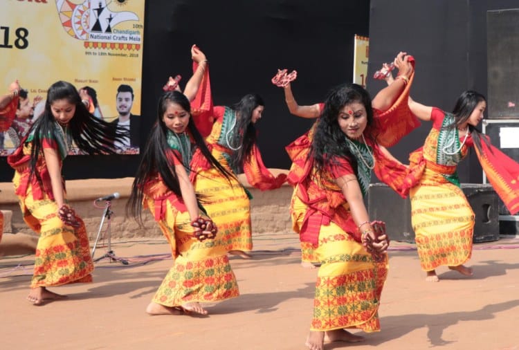 From Kashmir to Kanyakumari All India Art & Culture Displayed in Craft Mela in Kalagram Chandigarh