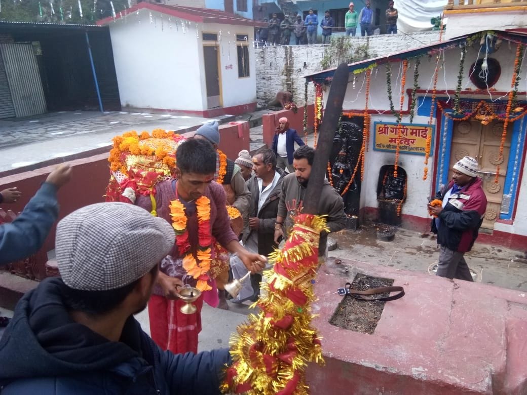 story behind uttarakhand mysterious temple