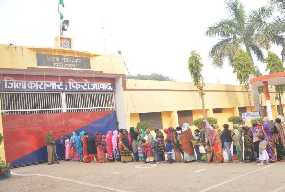 Woman gave birth to child outside jail in firozabad
