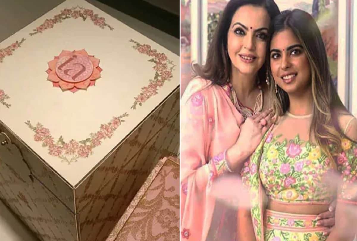 most expensive wedding cards in bollywood these celebrities most expensive wedding cards