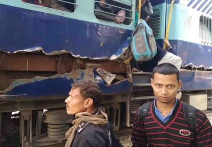 unnao passenger train hits tractor trolley, three people injured