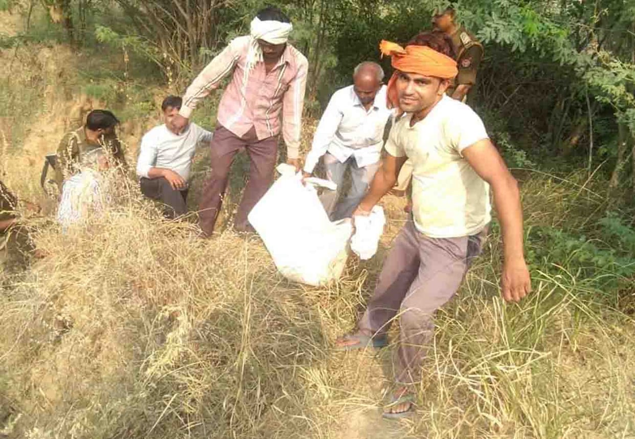 woman dead body found in the forest of jalaun