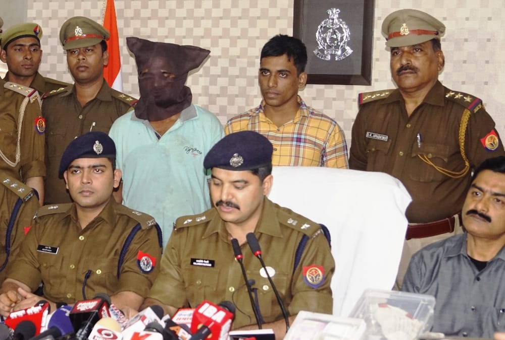 one arrested in cashier murder case of vibhutikhand in lucknow.