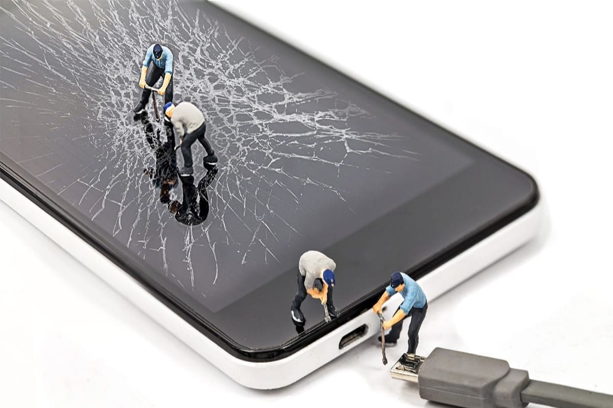 60 Chinese experts visiting desi Make in India mobile company told to leave India