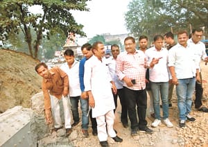 Burial roads, broken divider found in MP's inspection