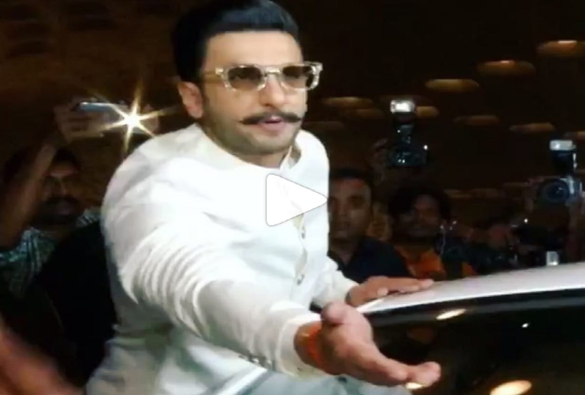 ranveer singh to go italy and photographers climb his car