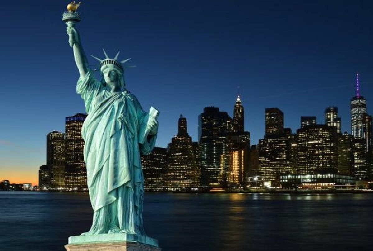US Judge will climb Statue of Liberty before pronouncing sentence to woman protester