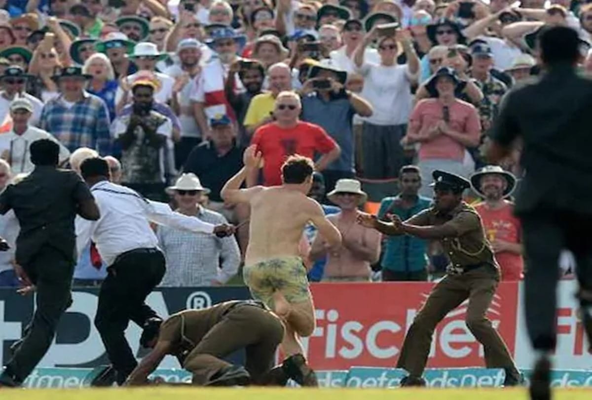 VIDEO: Ground Security Hunts Down Streaker In A Funny Chase between Sri Lanka vs England test