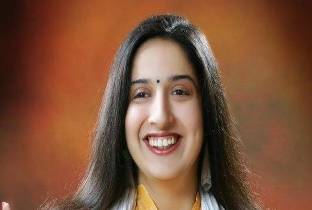 Indian journalist Swati Chaturvedi wins Press Freedom Award for Courage in UK