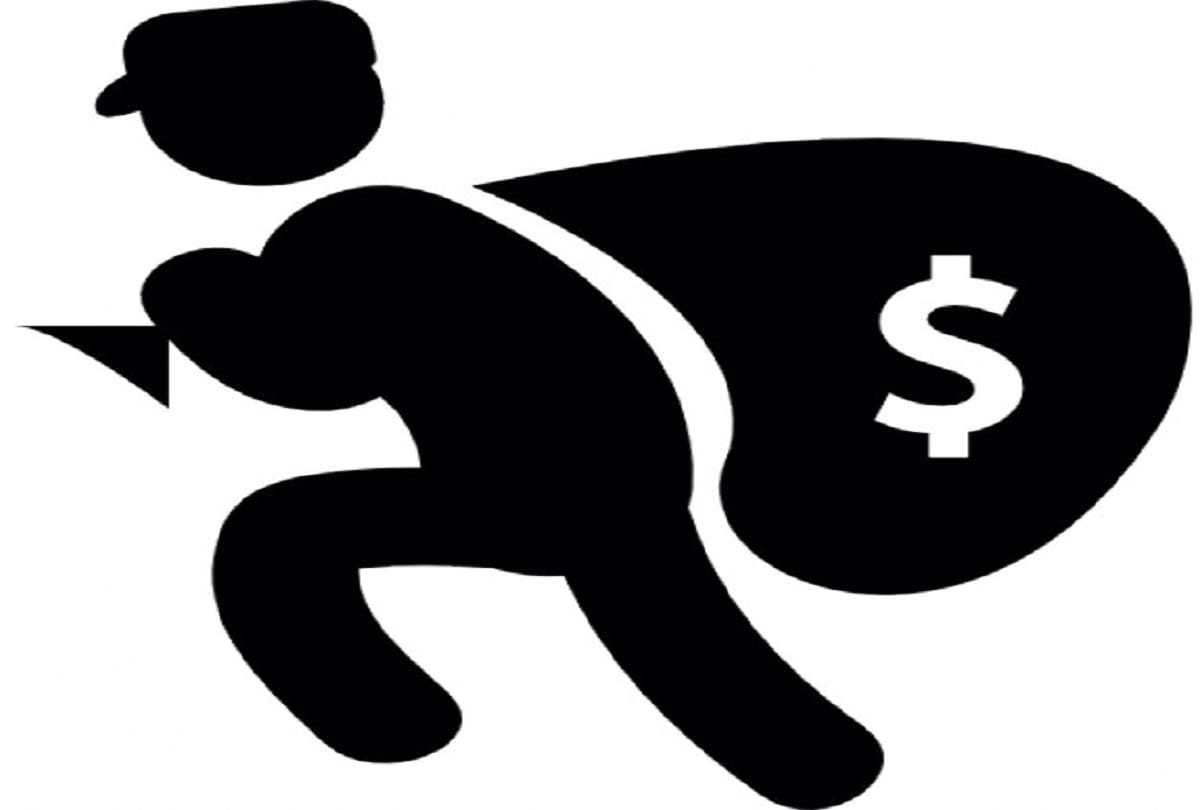 cash and jwellery theft from 2 houses