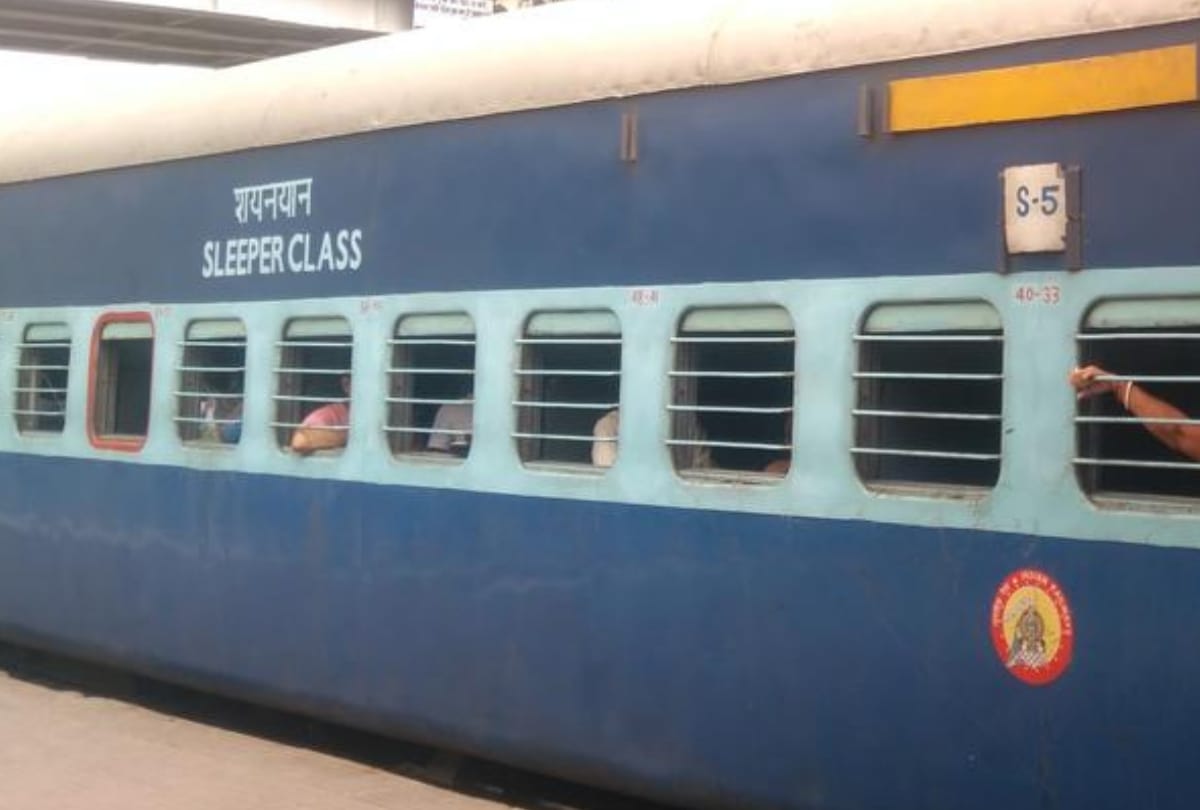 टीईटी अभ्यर्थियों के लिए दो विशेष ट्रेनें
