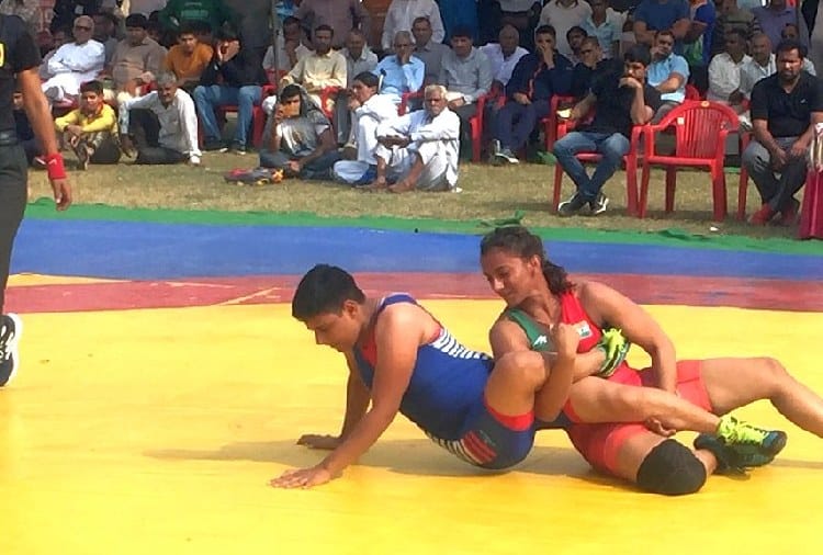 Geeta Fogat wins gold medal at State Wrestling Championship in sonipat
