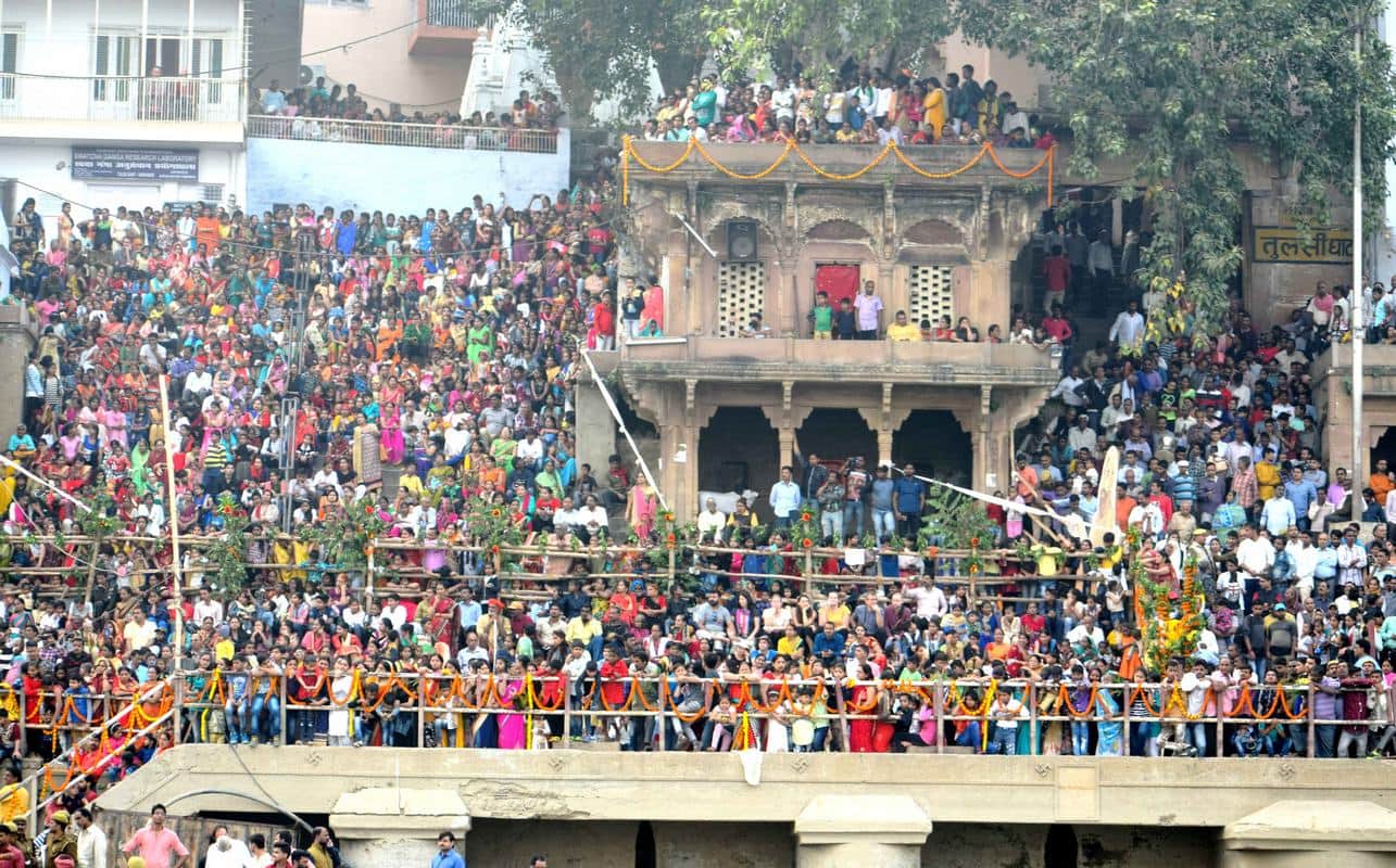 see the photos of world famous nag nathaiya mela of varanasi