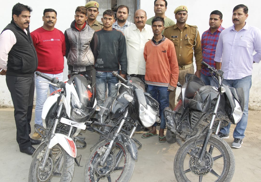 Aditya gang arrests three shooters in encounter