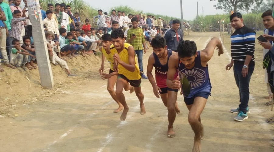 sumit won three thousand meters race in Bagpat