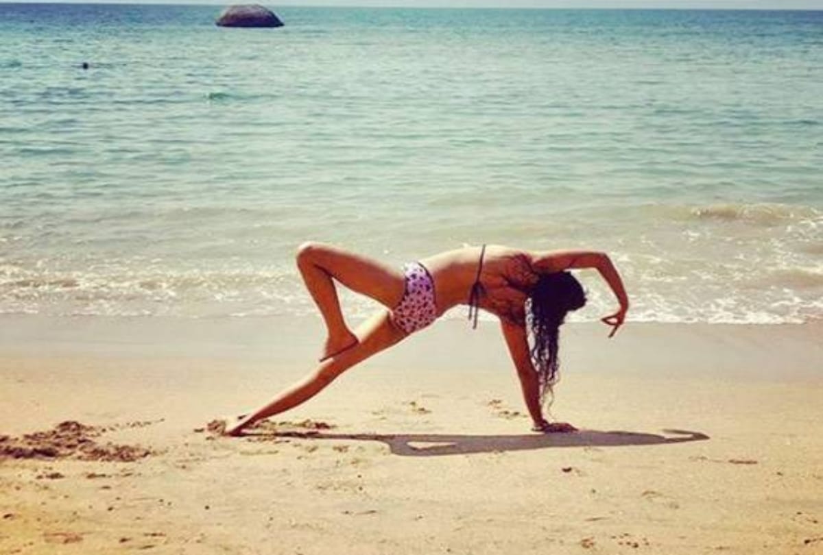 Kavita kaushik lashes out at trollers on being trolled for bikini photo