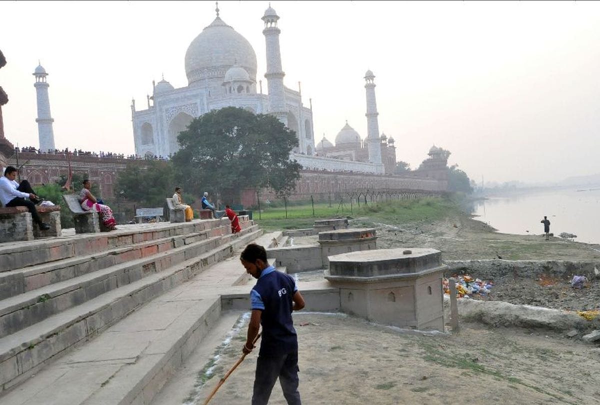 air pollution in agra city