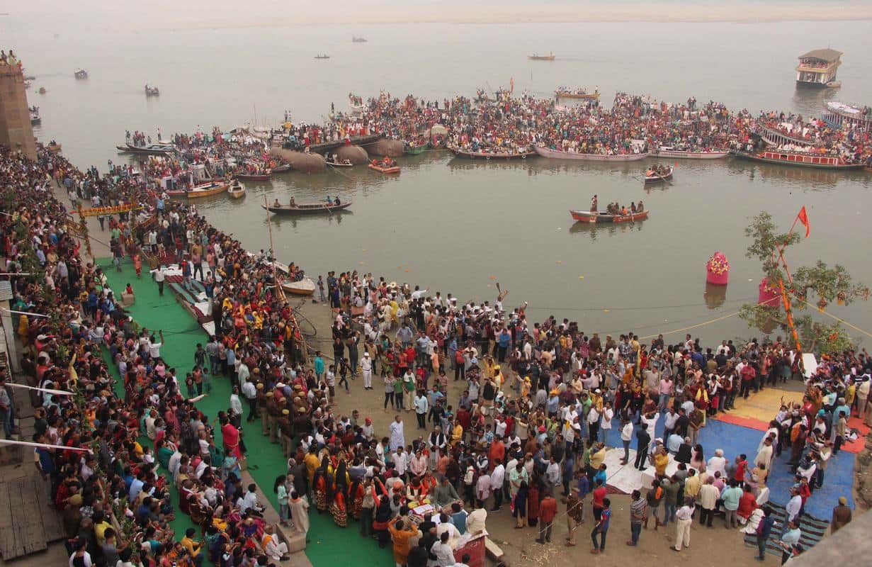 see the photos of world famous nag nathaiya mela of varanasi